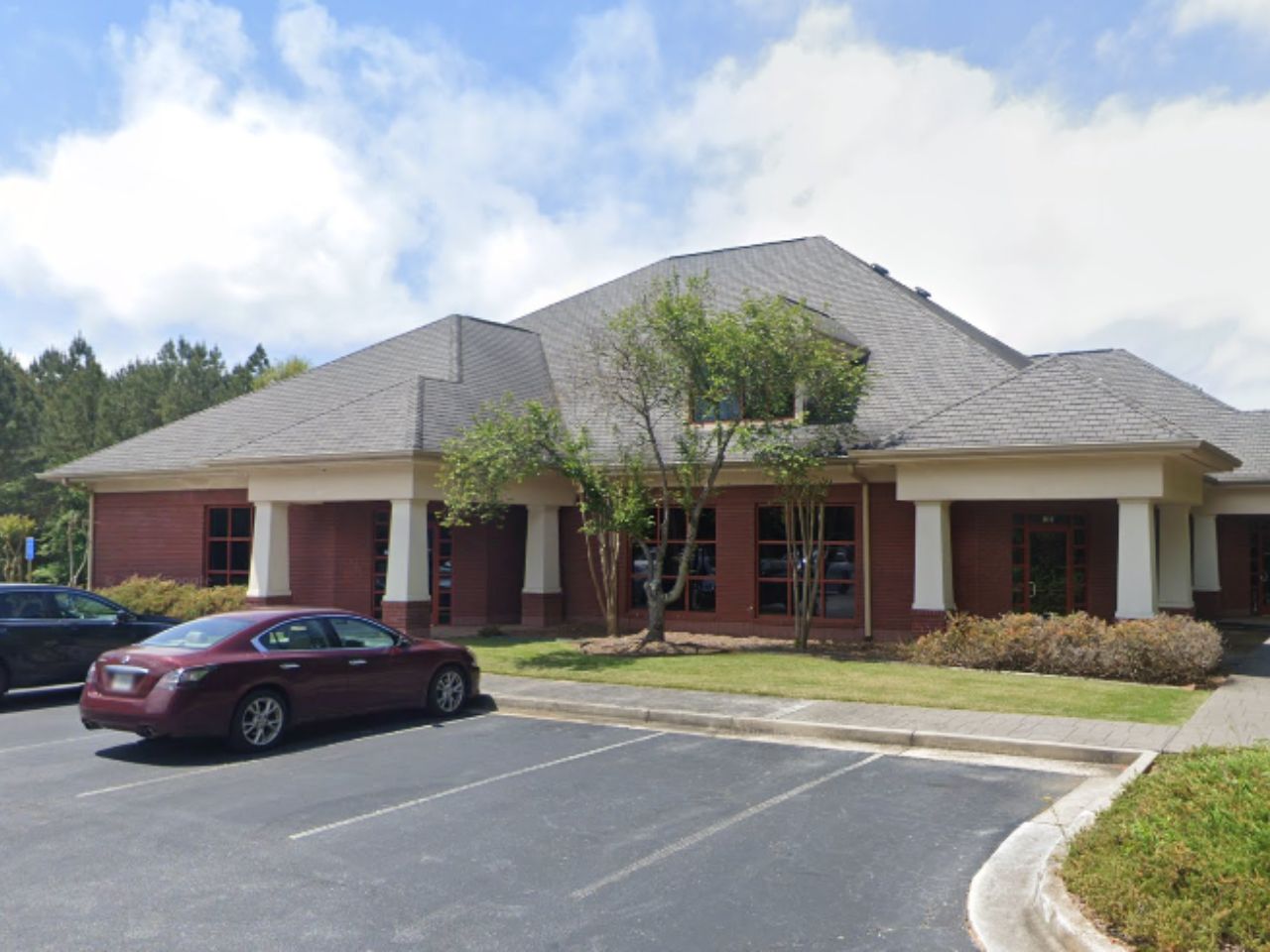 Medical Center, Covington (Dr. Leonard) exterior